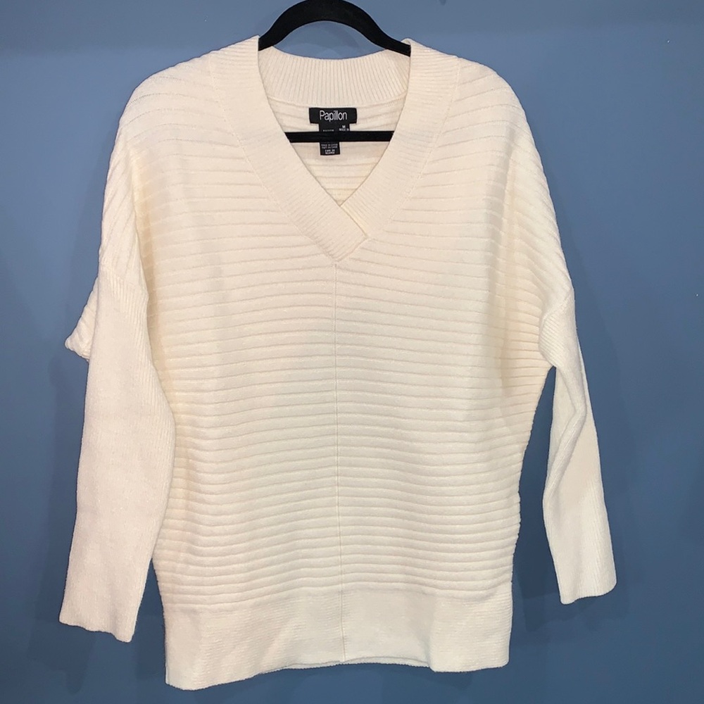 Papillon cream v neck sweater